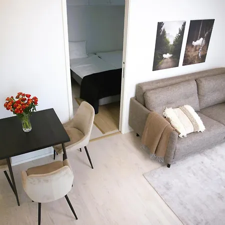 New 3-bed & Free Garage Parking Lägenhet